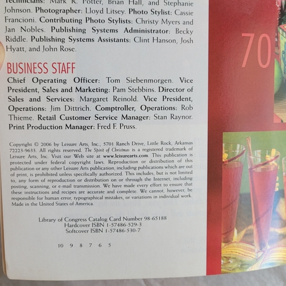 The Spirit of Christmas 20th Anniversary Edition by Leisure Arts - Picture 4 of 6